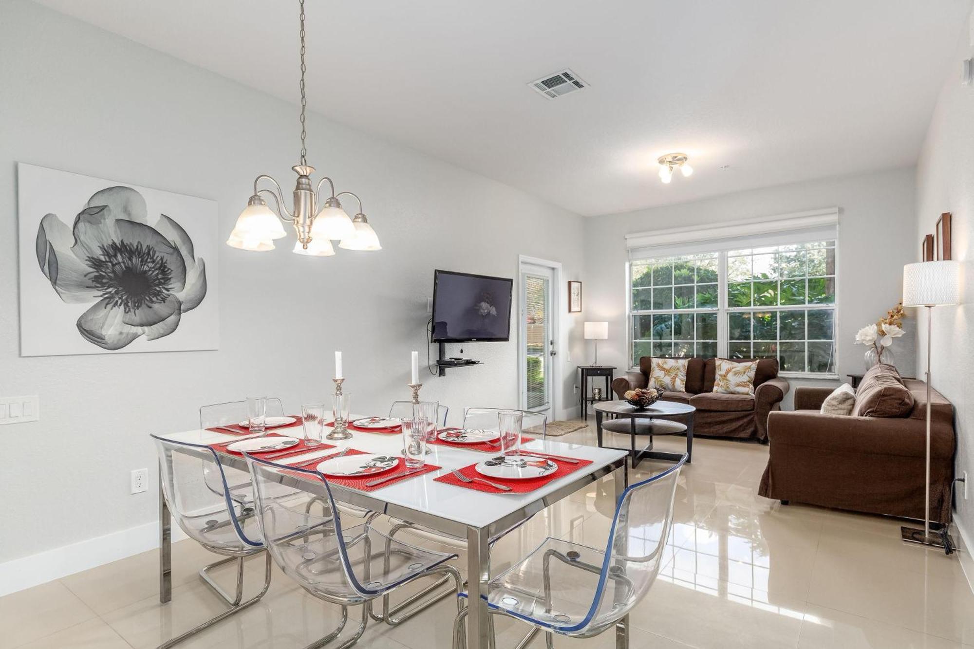 Mickey Mouse Themed Appartement
